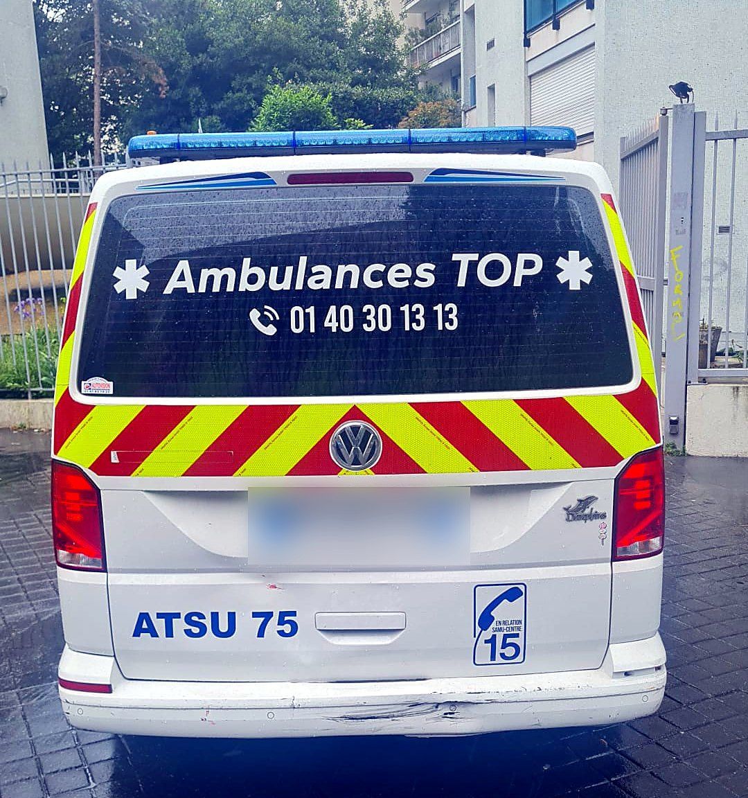 Ambulance TOP Ambulances vue de l'arrière